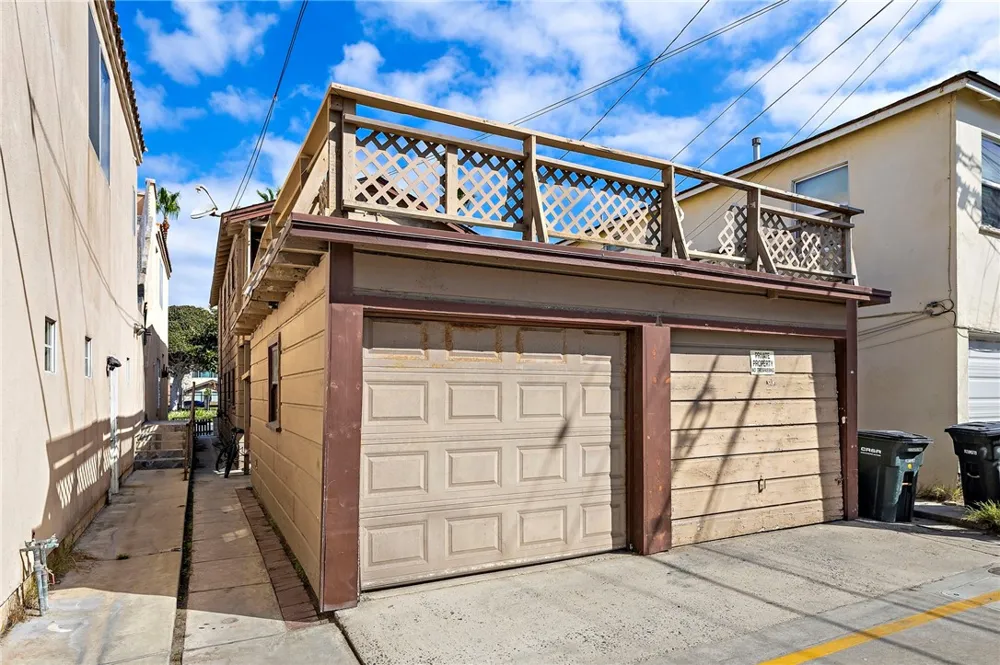 3709 W Balboa Newport Beach, CA 92663