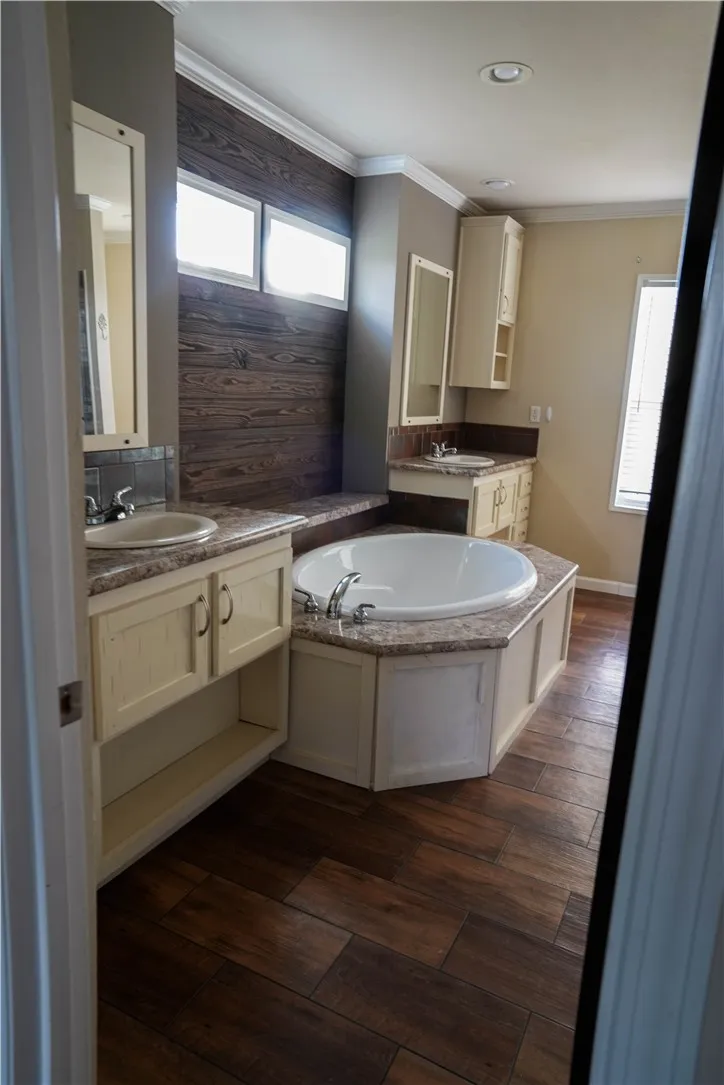 132 Quail Run Calliham, TX 78007