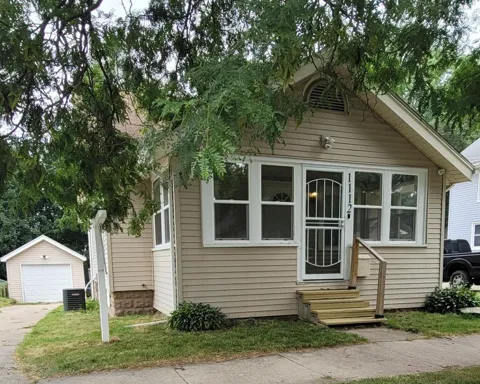 1112 Woodsum Street