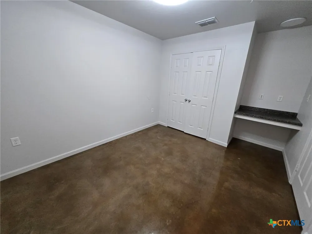 1037 W Court Street #A Seguin, TX 78155