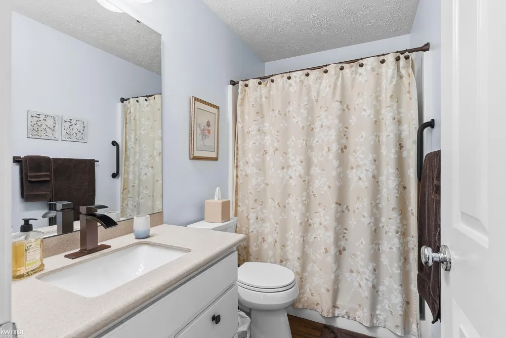 916 Spirea Drive Marion Township, MI 48843