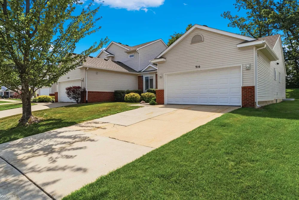 916 Spirea Drive Marion Township, MI 48843