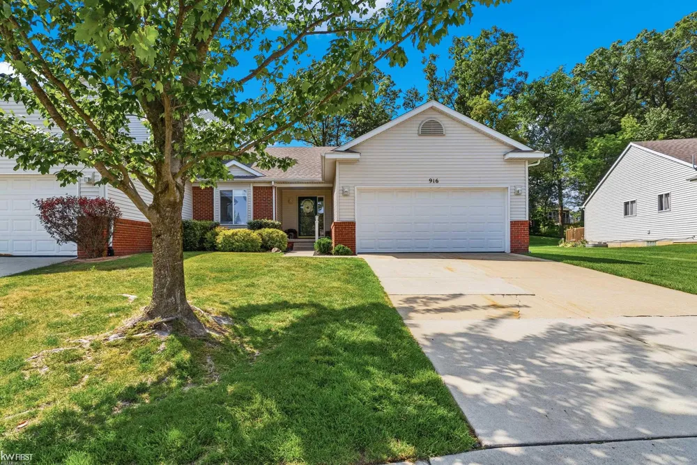 916 Spirea Drive Marion Township, MI 48843