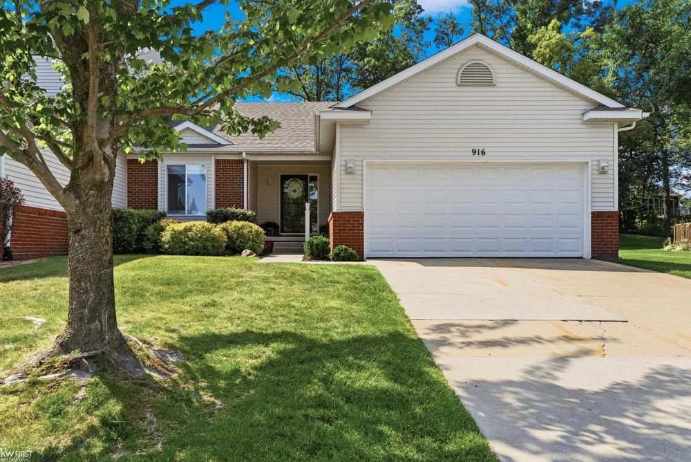 916 Spirea Drive Marion Township, MI 48843