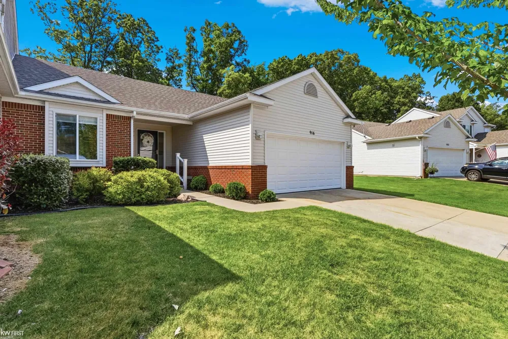 916 Spirea Drive Marion Township, MI 48843