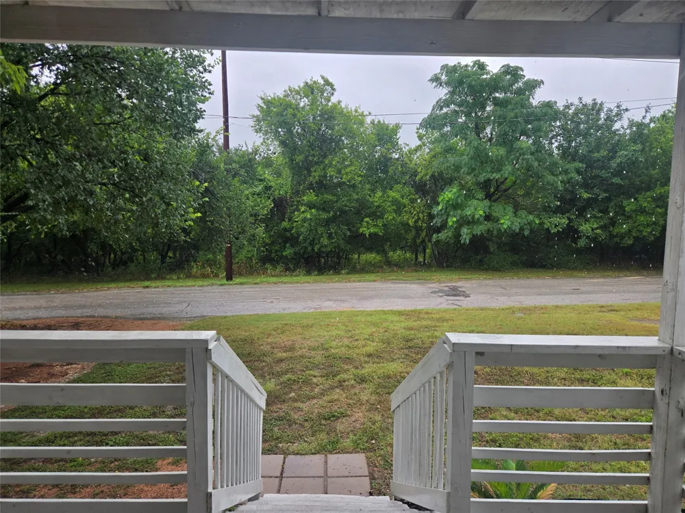 1104 Hackberry Street Lampasas, TX 76550