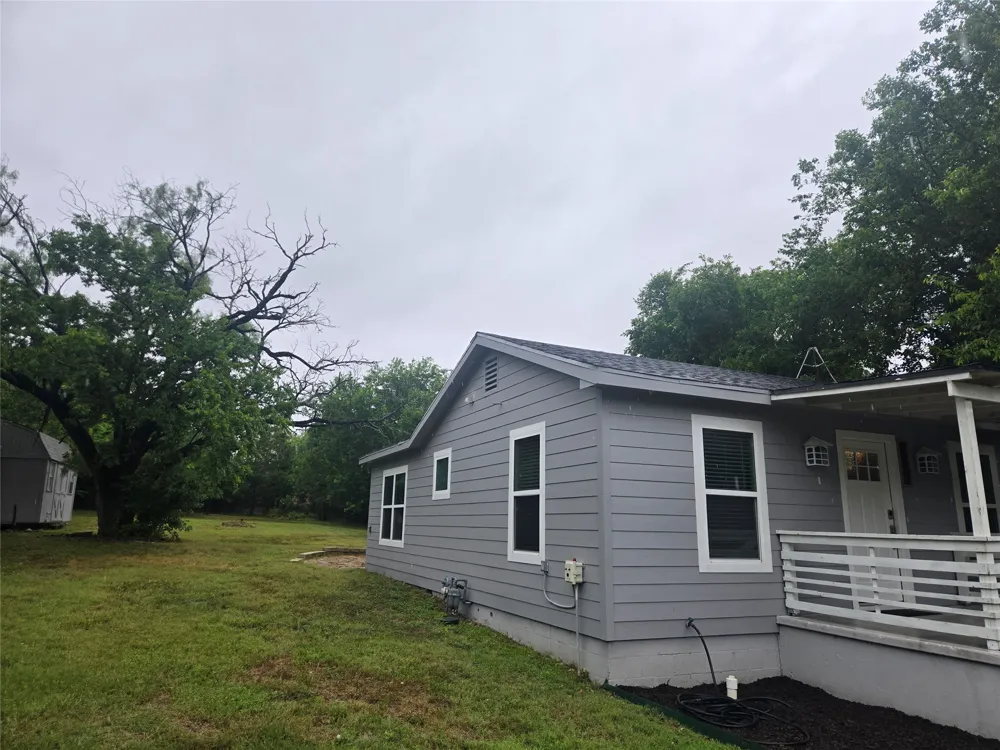1104 Hackberry Street Lampasas, TX 76550