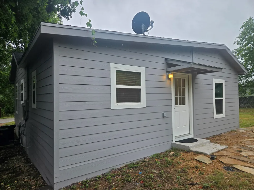 1104 Hackberry Street Lampasas, TX 76550