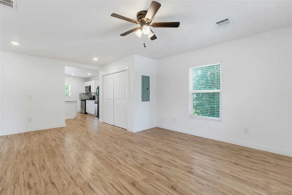 1104 Hackberry Street Lampasas, TX 76550