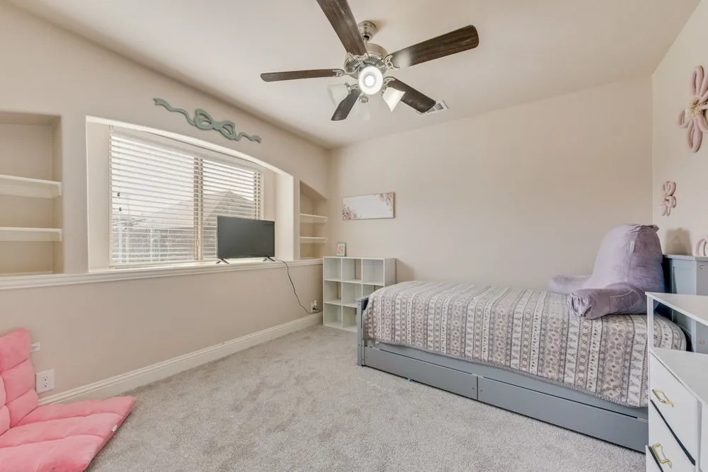 102 Cimmaron Court Alvarado, TX 76009