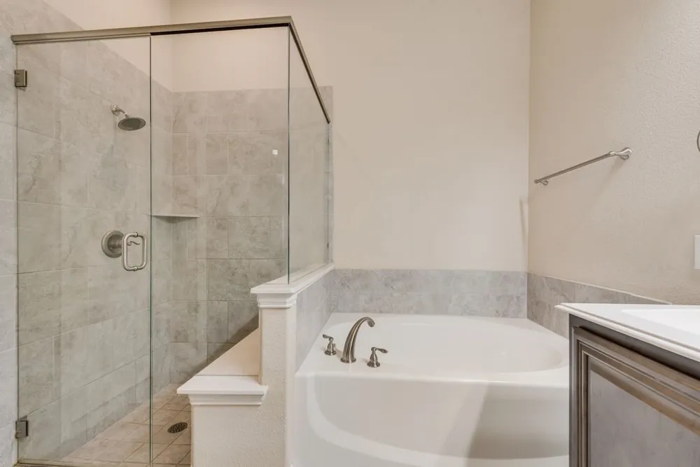 102 Cimmaron Court Alvarado, TX 76009