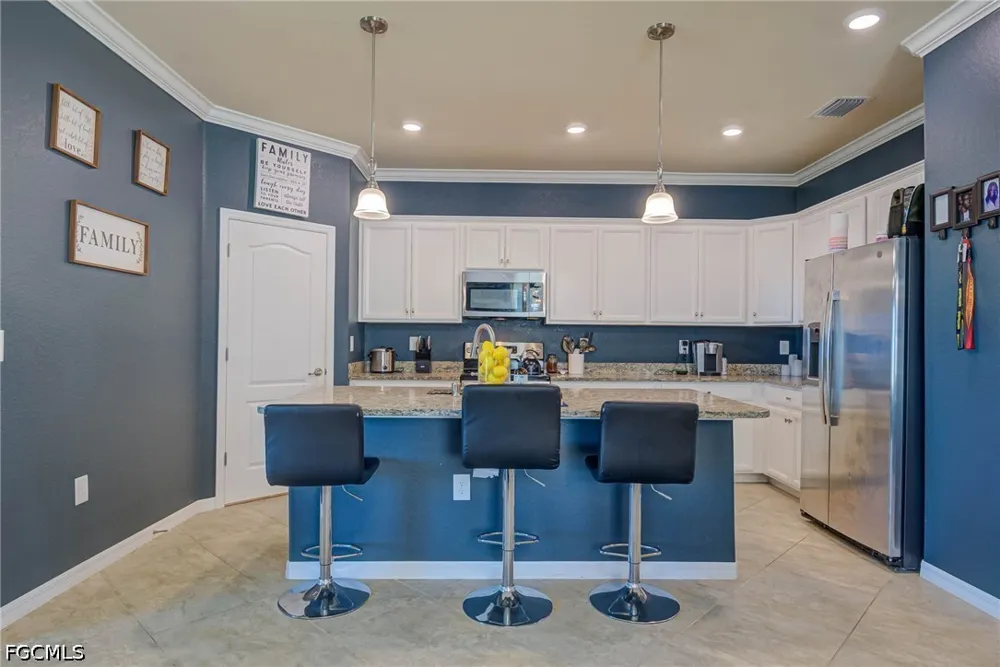 E Hampton Circle Alva, FL 33920