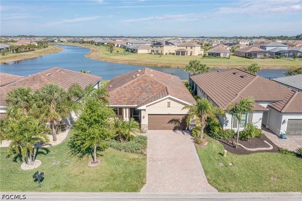 E Hampton Circle Alva, FL 33920