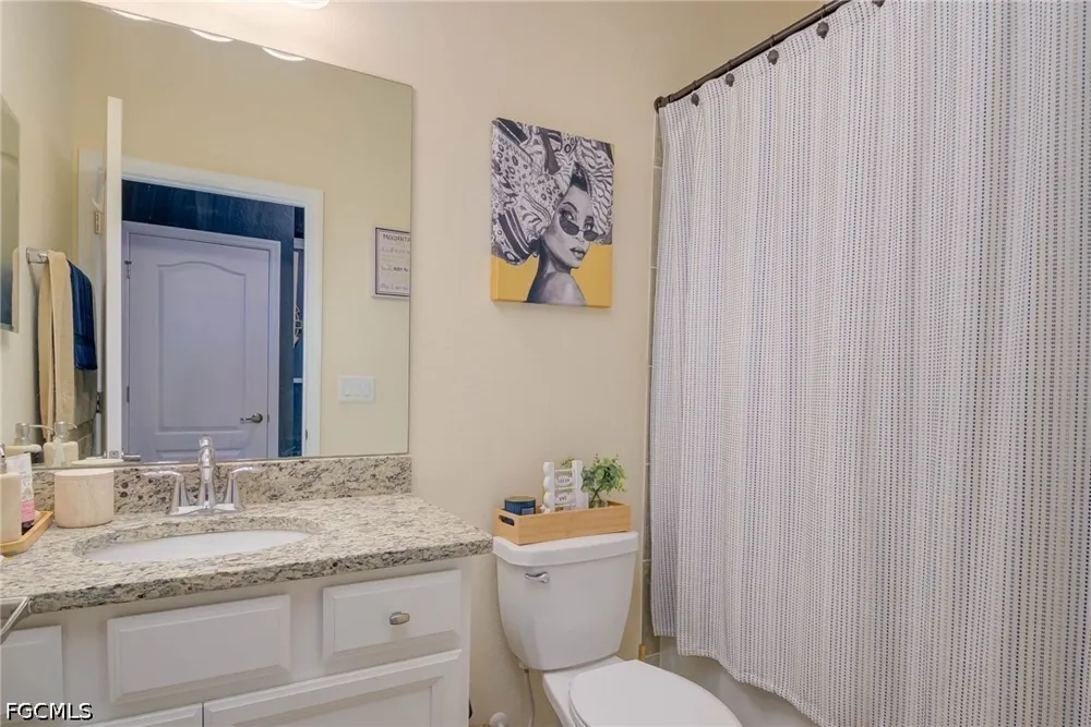 E Hampton Circle Alva, FL 33920