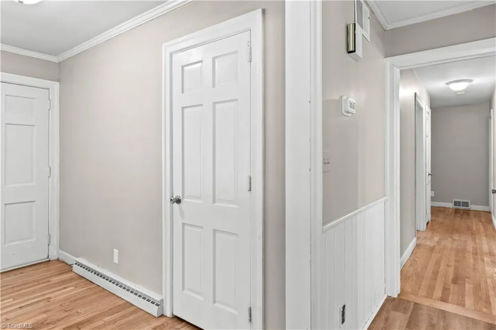 6645 Springfield Drive Clemmons, NC 27012