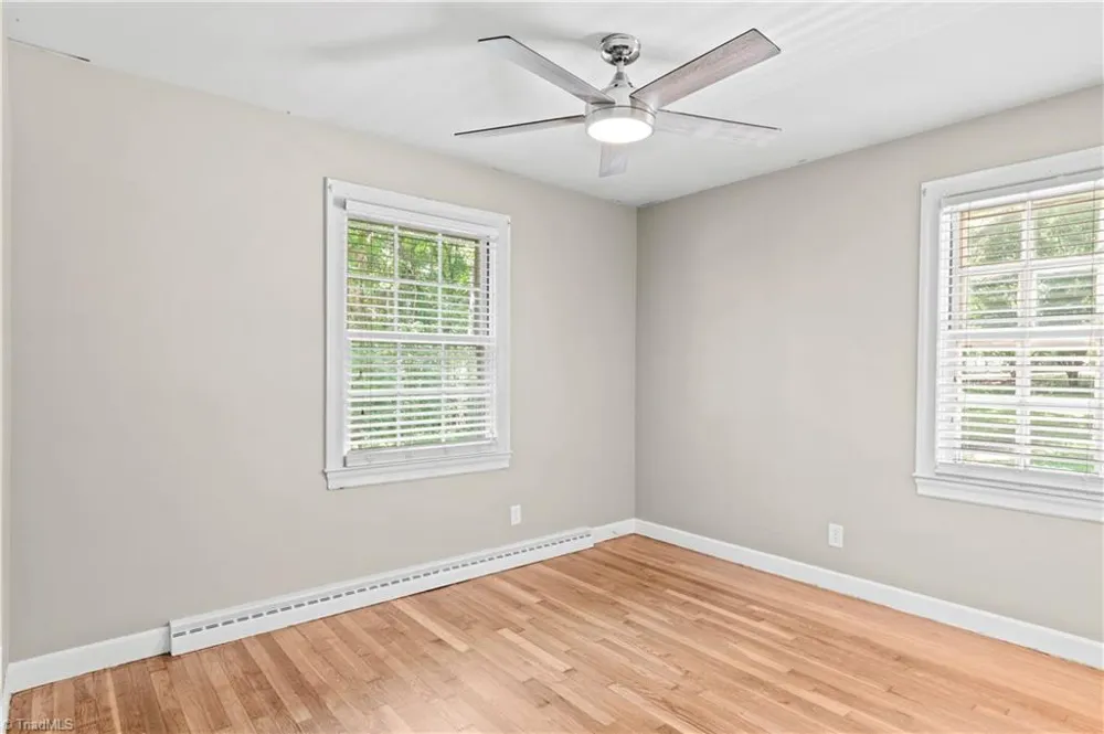 6645 Springfield Drive Clemmons, NC 27012