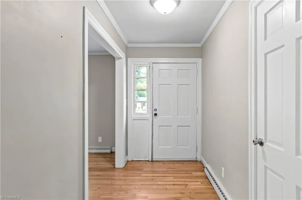 6645 Springfield Drive Clemmons, NC 27012