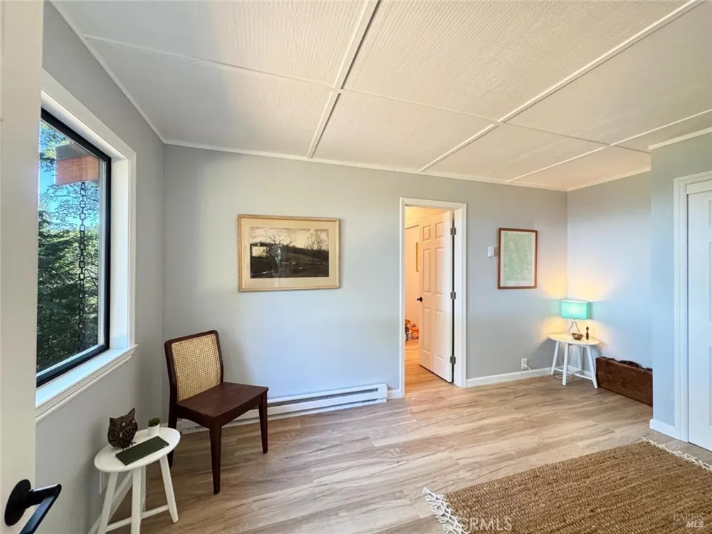 5800 Spyrock Road Laytonville, CA 95454
