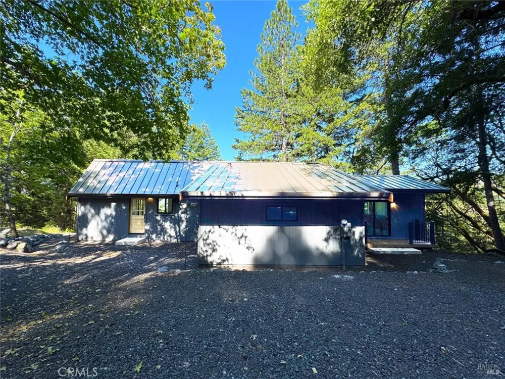 5800 Spyrock Road Laytonville, CA 95454