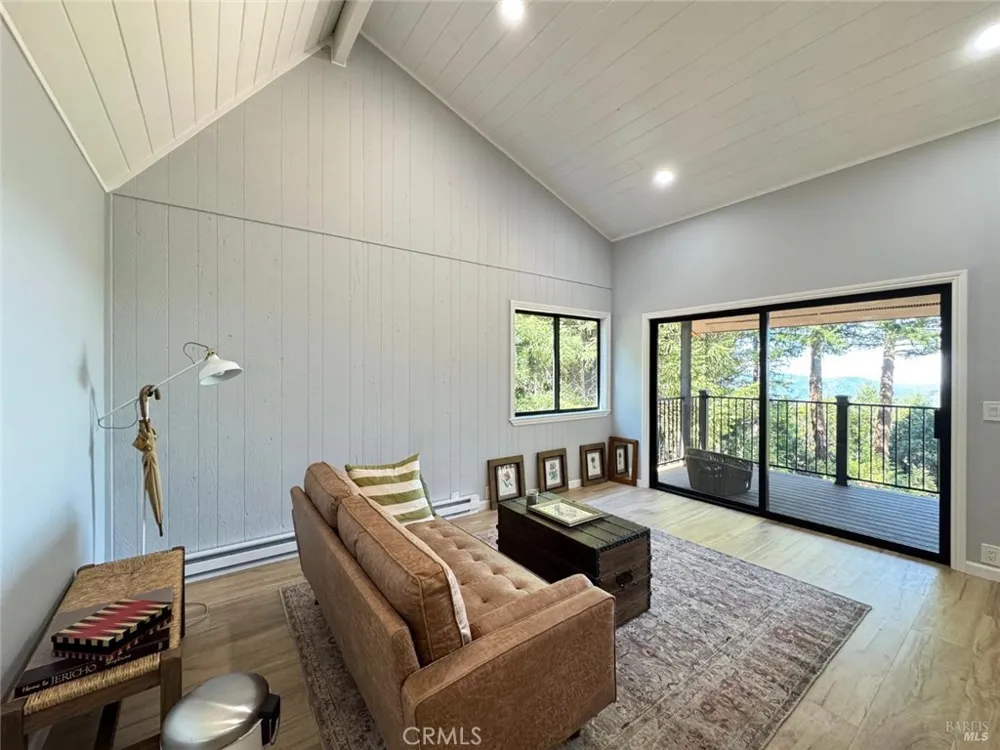 5800 Spyrock Road Laytonville, CA 95454