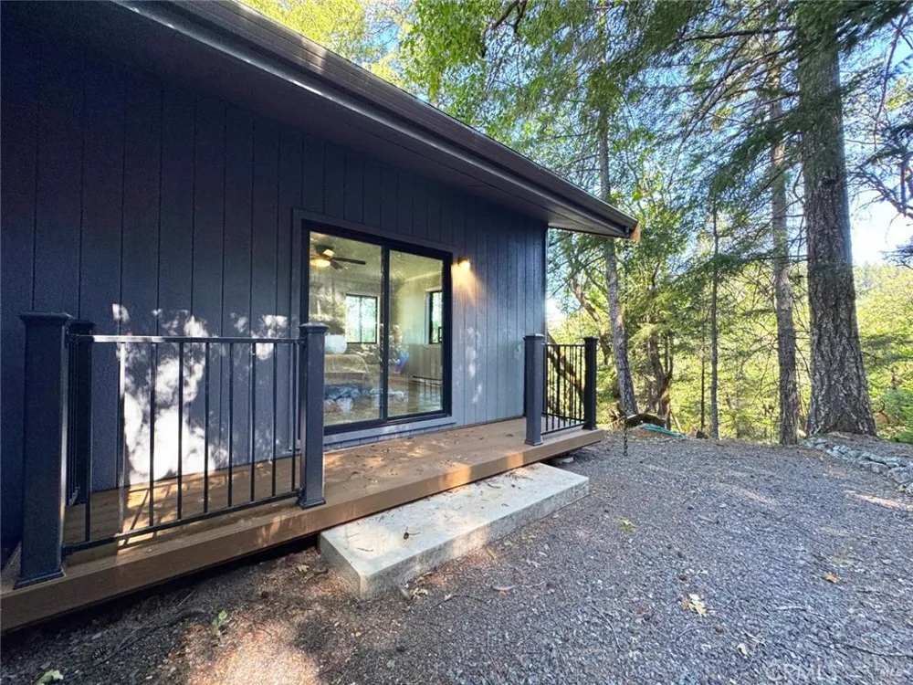 5800 Spyrock Road Laytonville, CA 95454