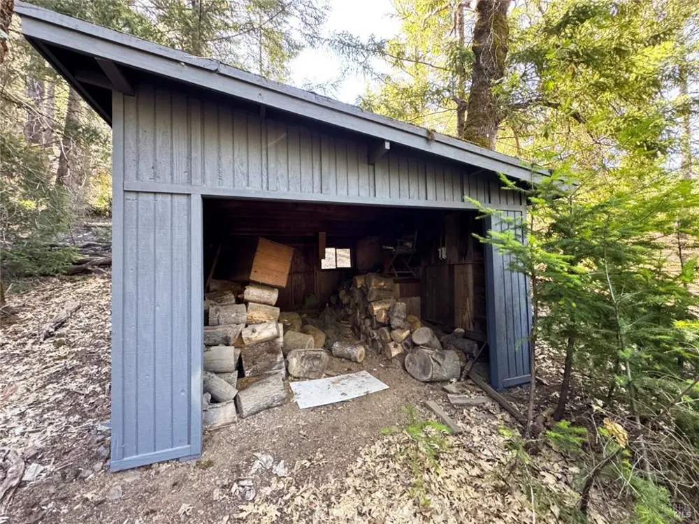 5800 Spyrock Road Laytonville, CA 95454