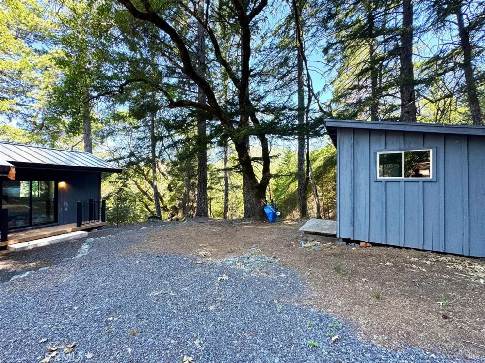 5800 Spyrock Road Laytonville, CA 95454