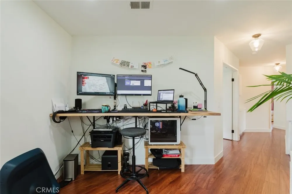 30459 Jasmine Valley Drive Canyon Country, CA 91387
