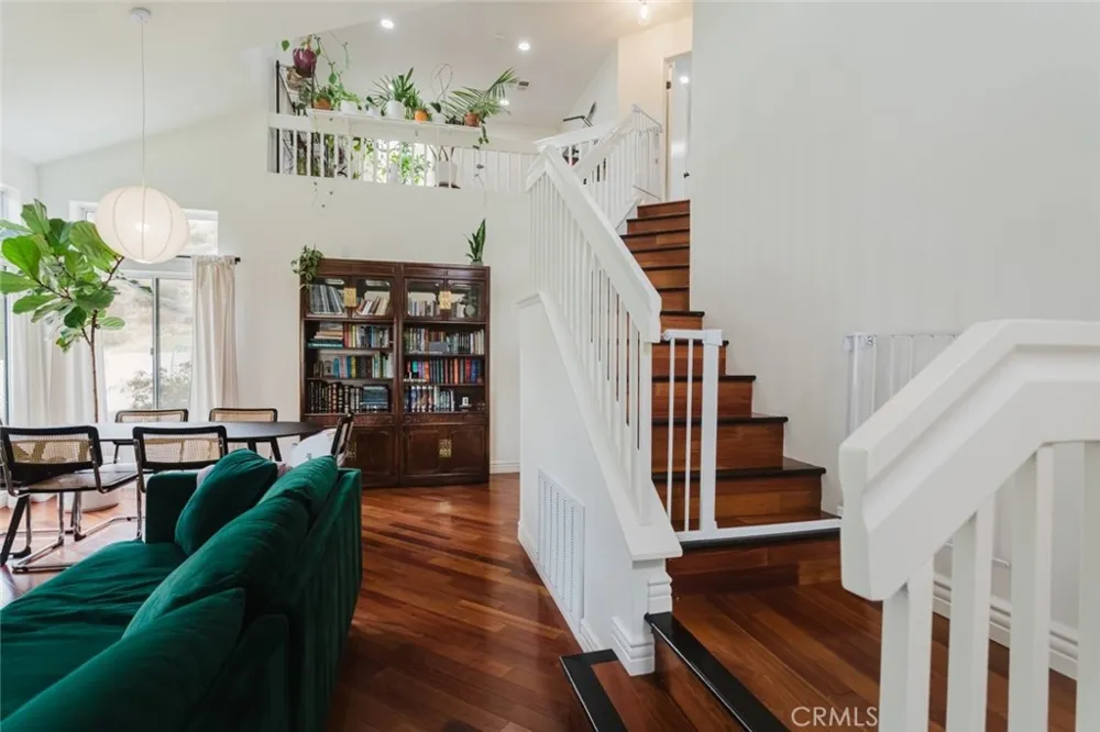 30459 Jasmine Valley Drive Canyon Country, CA 91387