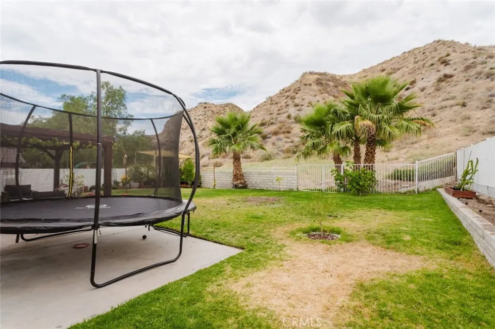 30459 Jasmine Valley Drive Canyon Country, CA 91387