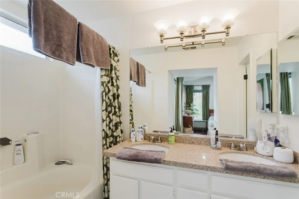 30459 Jasmine Valley Drive Canyon Country, CA 91387
