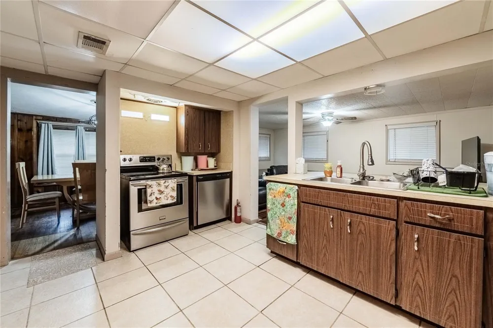 5140 LAKELAND HIGHLANDS ROAD Lakeland, FL 33813