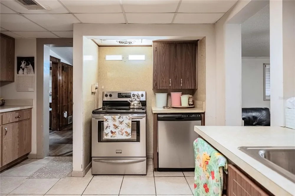 5140 LAKELAND HIGHLANDS ROAD Lakeland, FL 33813