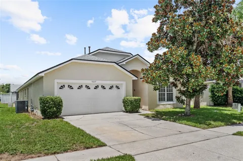 7827 MYRTLE OAK LANE