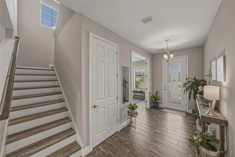14633 RED CASTLE AVENUE Lithia, FL 33547