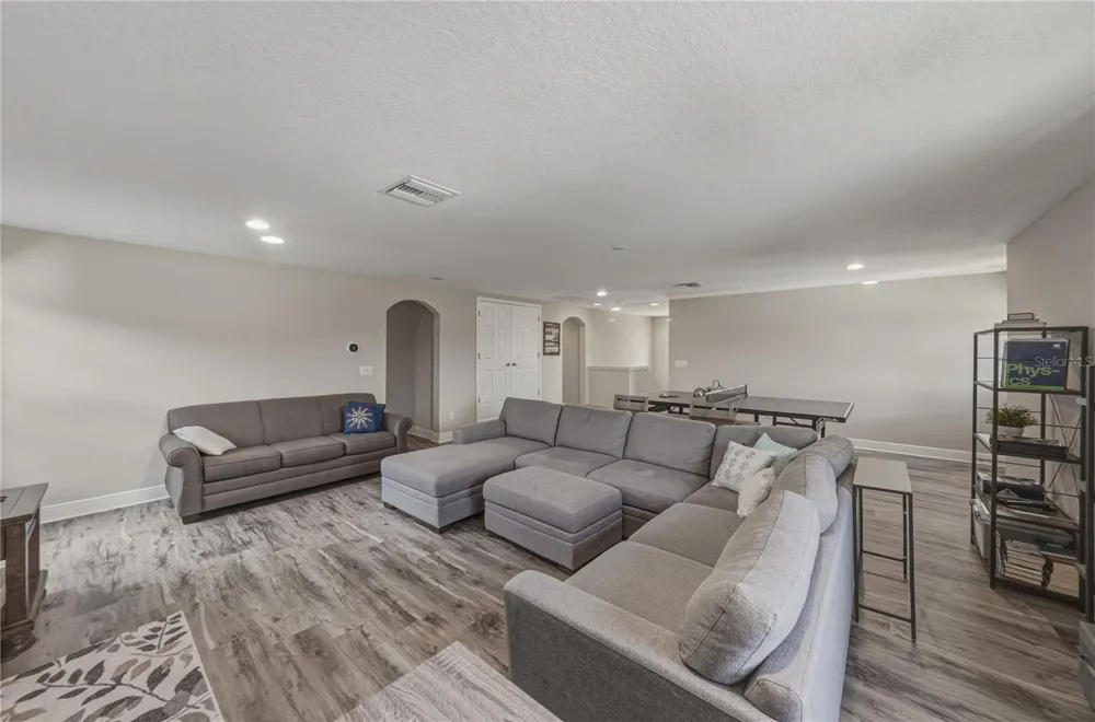 14633 RED CASTLE AVENUE Lithia, FL 33547