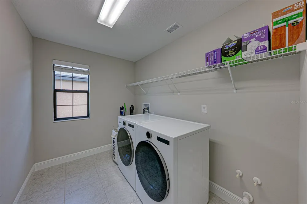 14633 RED CASTLE AVENUE Lithia, FL 33547