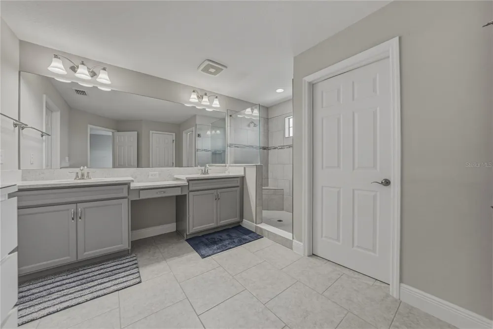 14633 RED CASTLE AVENUE Lithia, FL 33547