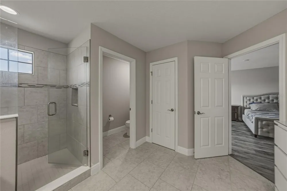 14633 RED CASTLE AVENUE Lithia, FL 33547
