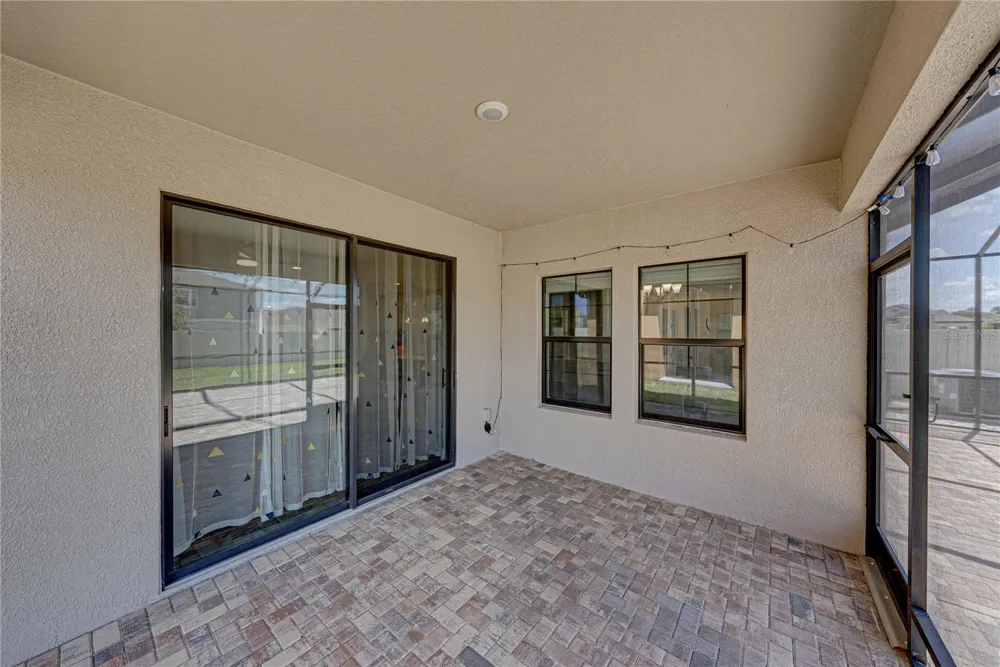 14633 RED CASTLE AVENUE Lithia, FL 33547
