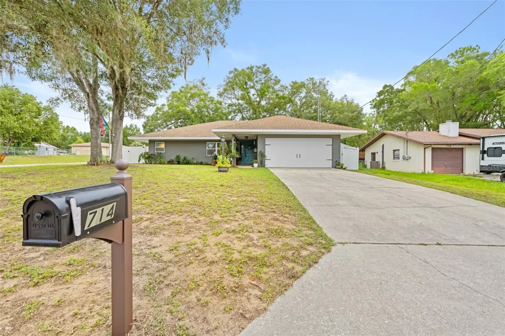 714 SPRUCE STREET Inverness, FL 34452