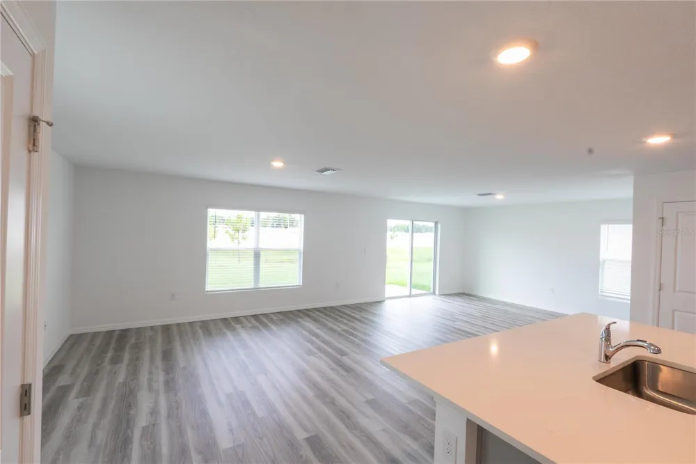 4409 SAND DOLLAR WAY Zephyrhills, FL 33541