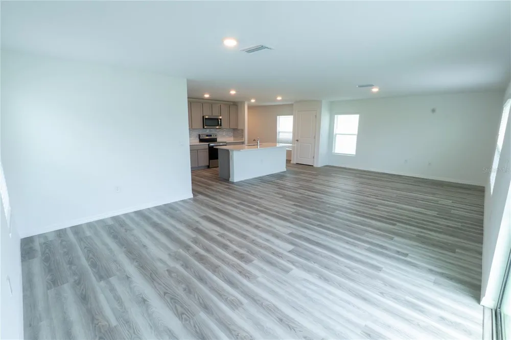 4409 SAND DOLLAR WAY Zephyrhills, FL 33541
