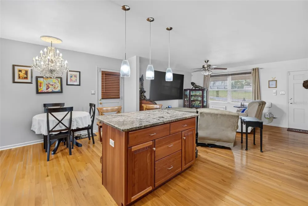 602 SE 19TH STREET ocala, FL 34471