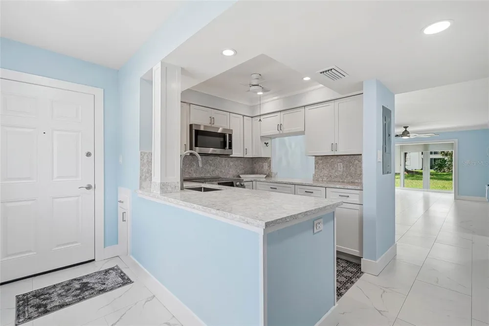 202 46TH AVENUE TERRACE W #UNIT #209 Bradenton, FL 34207