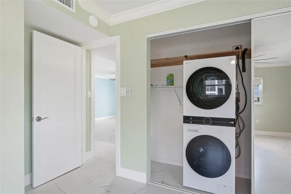 202 46TH AVENUE TERRACE W #UNIT #209 Bradenton, FL 34207