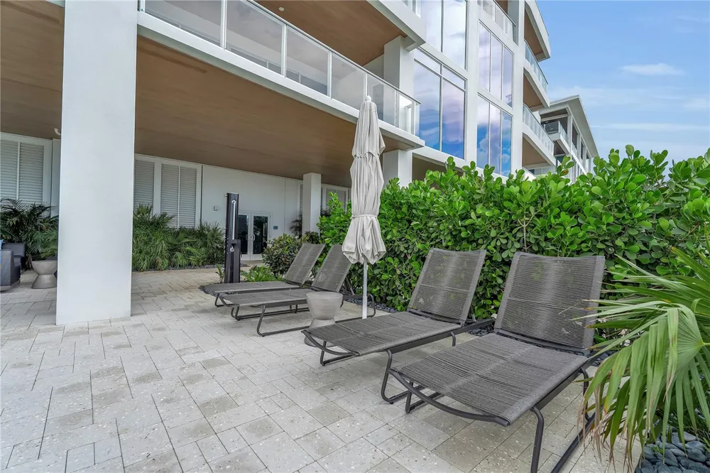 70 AVENIDA VENECCIA #304 Sarasota, FL 34242