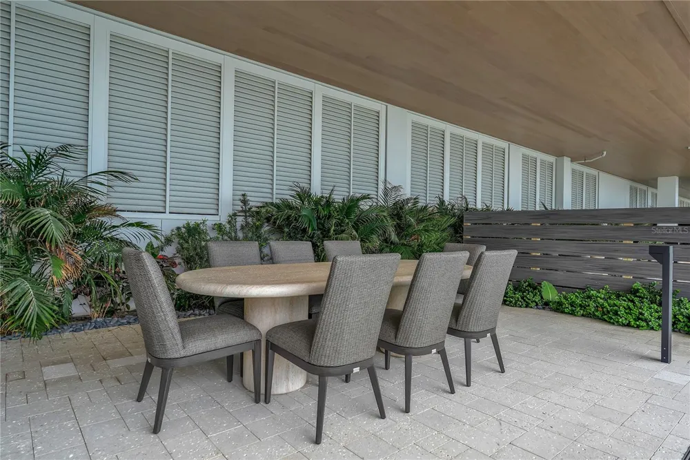 70 AVENIDA VENECCIA #304 Sarasota, FL 34242