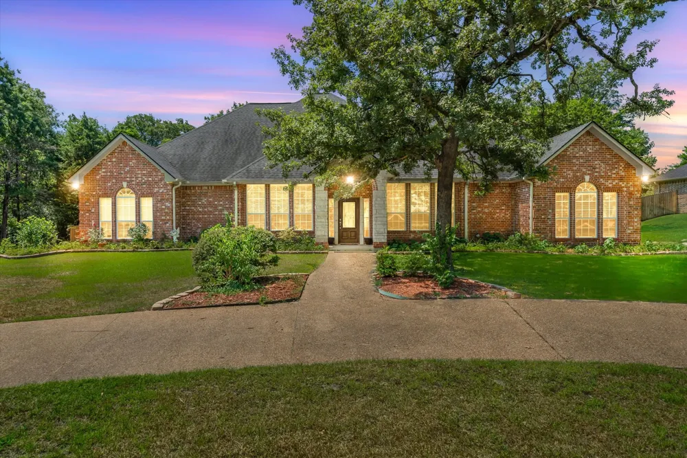 690 County Road 2310 Mineola, TX 75773