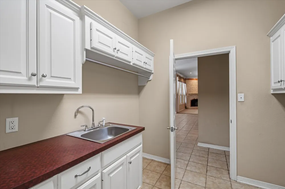 690 County Road 2310 Mineola, TX 75773